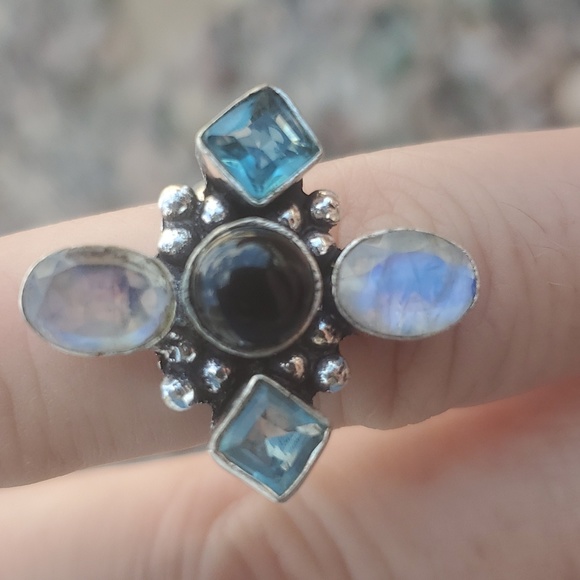 New Mystic Quartz, Blue Topaz & Black Onyx Silver Ring. - Picture 6 of 16